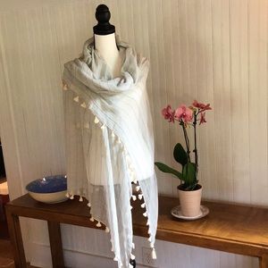 MADEWELL.  GAUZEY SHAWL